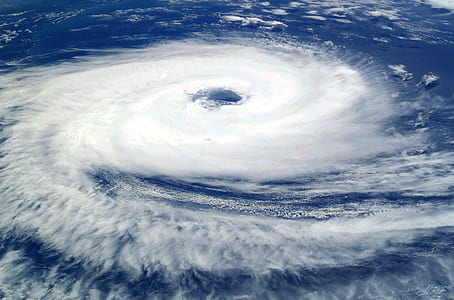 photo of typhoon thumbnail