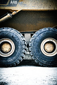 close-up photo of A40 haul truck thumbnail