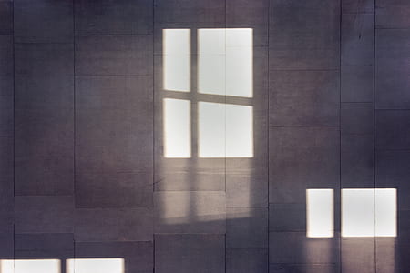 window sun reflection thumbnail
