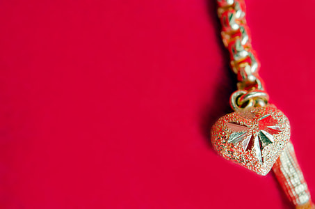 gold-colored accessory thumbnail