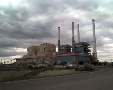 Colstrip Power Plants 1-4 from right to left in Montana thumbnail
