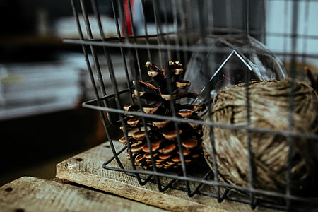Diamond lightbulbs in a metal basket thumbnail