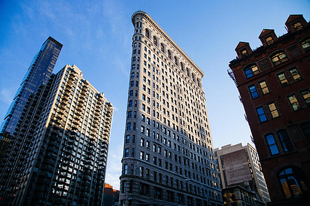 Flatiron building low angle photo thumbnail