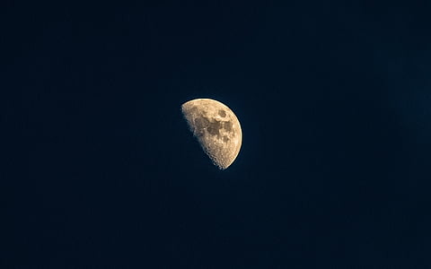 moon thumbnail