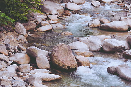 rocks on river thumbnail