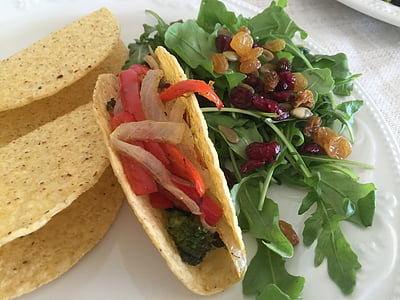 close-up photo of vegetable taco thumbnail