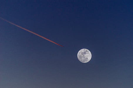 photo of moon thumbnail