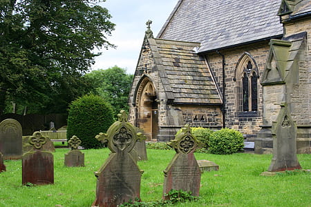 tomb in front of house thumbnail