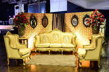 yellow couch thumbnail