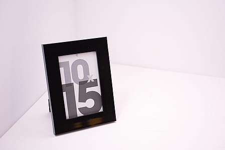 Square Black Photo Frame With 1015 Photo thumbnail