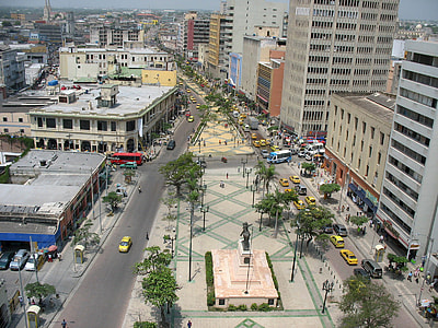 Paseo de Bolívar in Barranquilla, Colombia thumbnail