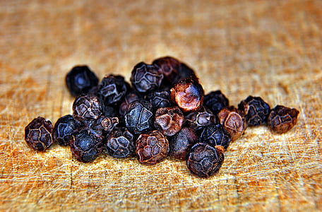 black pepper on brown top surface thumbnail