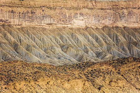 landscape photography of mountain during daytime thumbnail