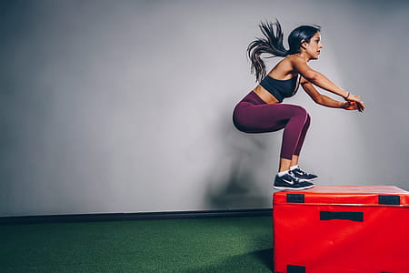 Woman Workout Jumping Photo thumbnail