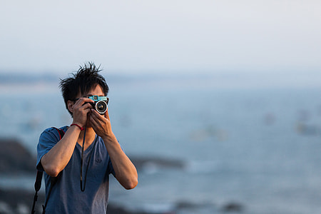 Photographer taking photo thumbnail
