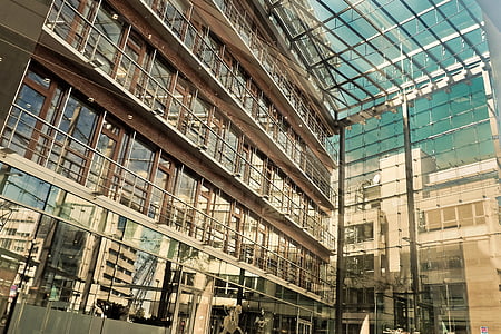building interior photography thumbnail