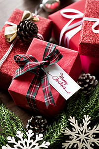 four red gift boxes thumbnail