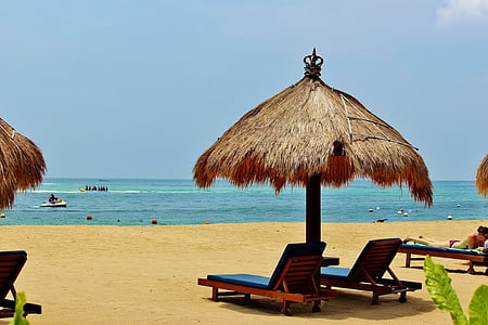 beach lounge with hut thumbnail