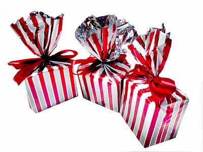 three red-and-white striped presents thumbnail