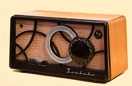 vintage brown radio thumbnail