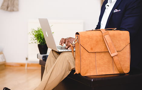 man using MacBook Pro thumbnail