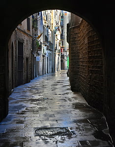 black pavement alley thumbnail