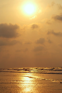 waves of body of water thumbnail