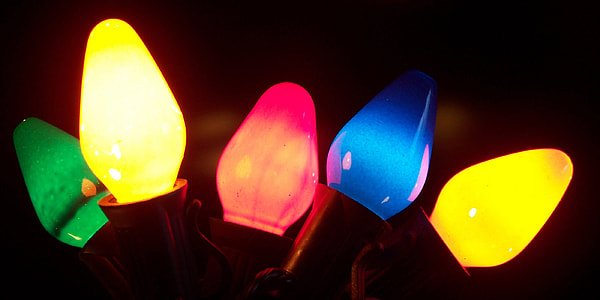 Up Close look at the Christmas Lights thumbnail