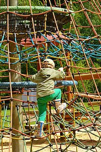 Playground, Klettergerüst thumbnail