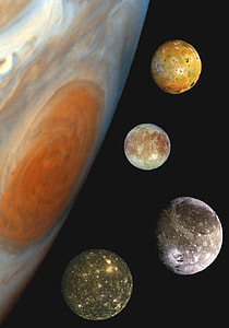 five planets illustration thumbnail