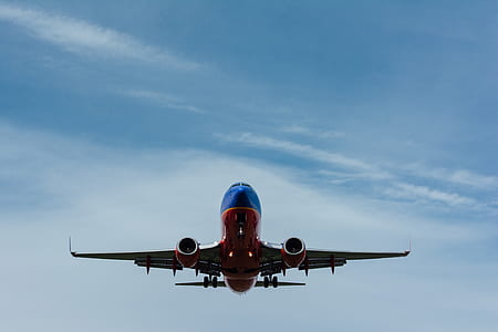 red and blue airplane thumbnail