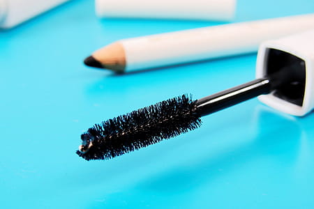 Eyeliner Mascara thumbnail