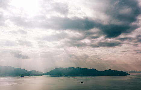 Island on Body of Water thumbnail