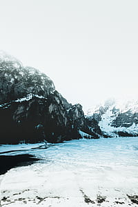 mountain and snow thumbnail