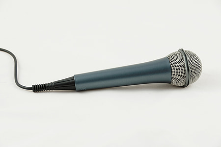 gray corded microphone thumbnail