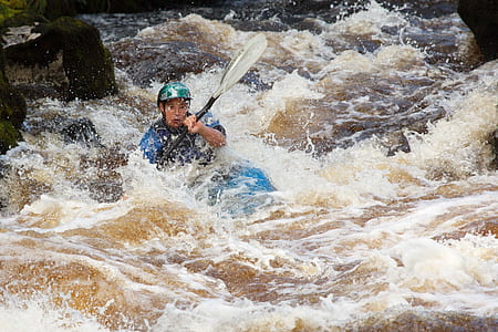 man doing water rapting thumbnail