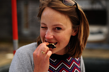 woman bite biscuit thumbnail