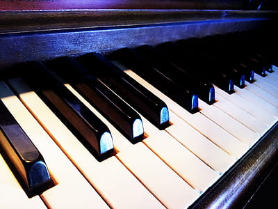 black upright piano thumbnail