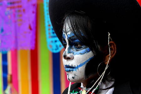 woman in shallow photography thumbnail