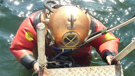 Divers Helmet, Helmet Diver thumbnail