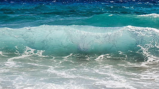 ocean wave during daytime thumbnail