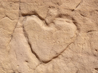 heart carvings on stone thumbnail