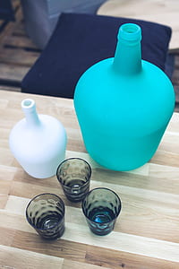 Bottle & glasses thumbnail