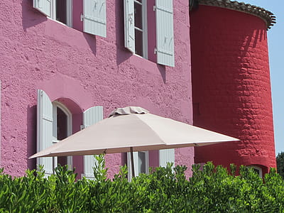 white parasol thumbnail