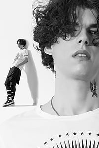 grayscale photo of man thumbnail
