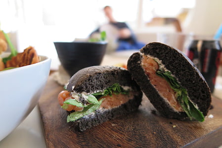 tuna sandwich with vegetable thumbnail