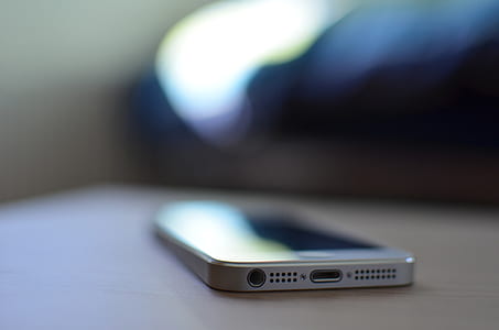 white iPhone 5 thumbnail