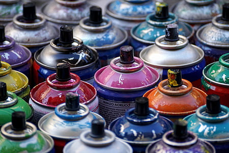 assorted-color spray paint bottle lot thumbnail