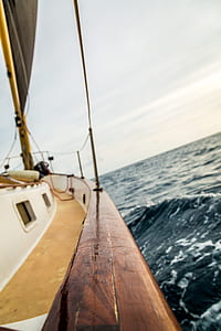 yacht on sea thumbnail