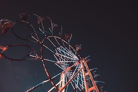 selective focus photography of ferris wheel thumbnail